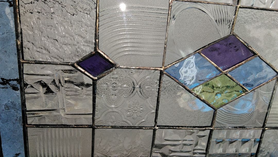 ステンドグラス「菱形ブルー枠」