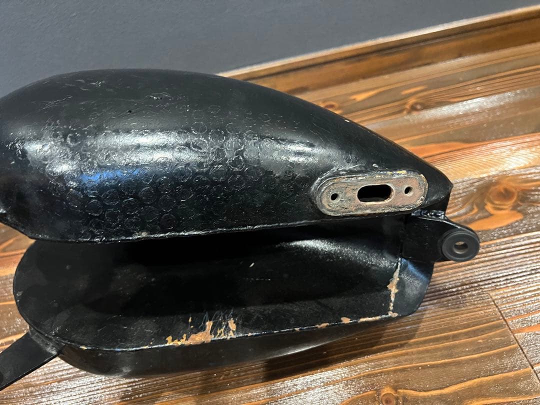 ヤマハ　SR400 タンク　純正コック仕様　チョッパー　ボバー