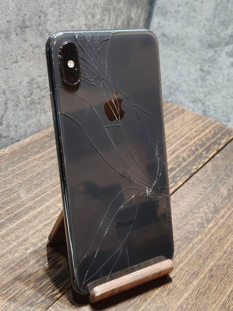 iphone XS MAX 256GB SIMロック解除済み スマホ