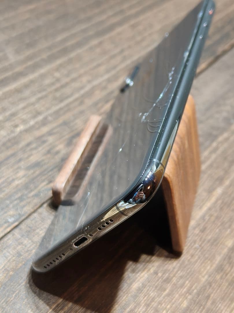 iphone XS MAX 256GB SIMロック解除済み スマホ