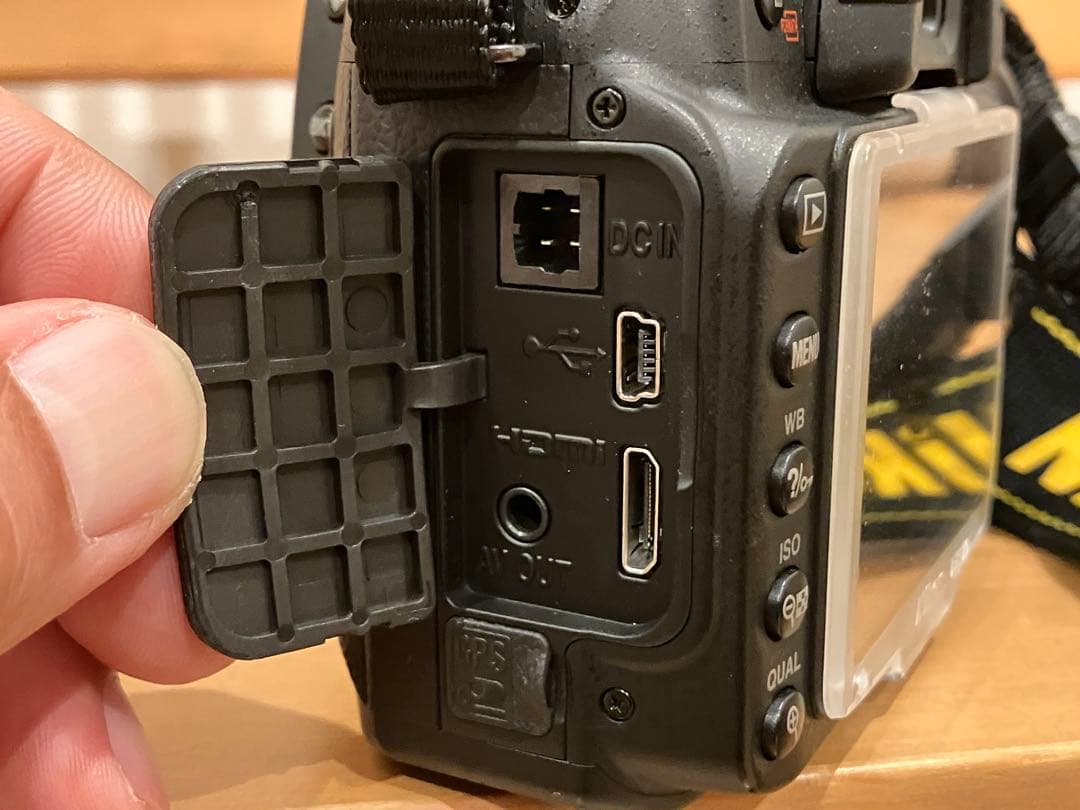 Nikon D90 デジタル一眼レフカメラ 本体