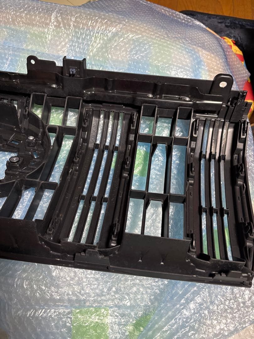 プラド　後期　マッドブラックエディション　純正　フロントグリル