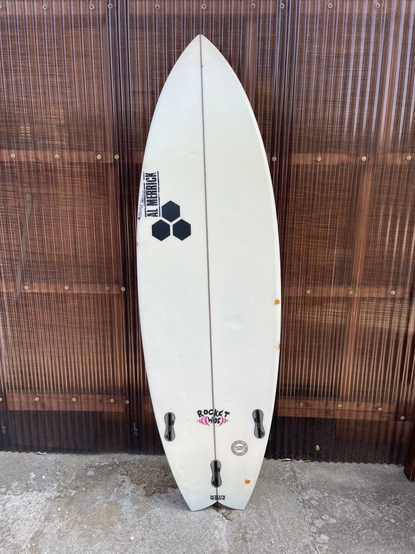 ロケットワイド 5’7” PU 28.7L FCS2