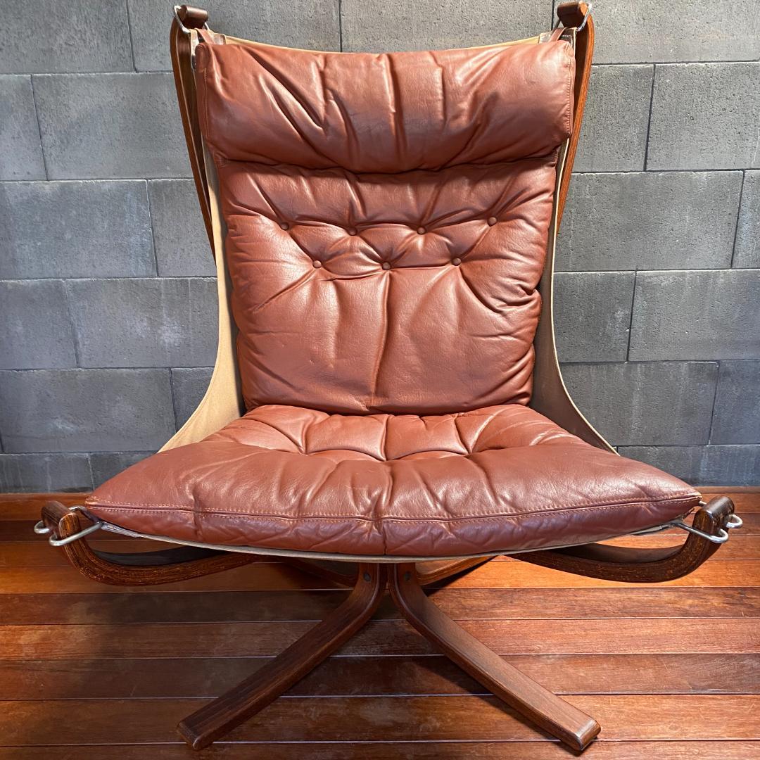 ヴィンテージ　名作 北欧家具 VATNE社　Falcon chair　本革ソファ