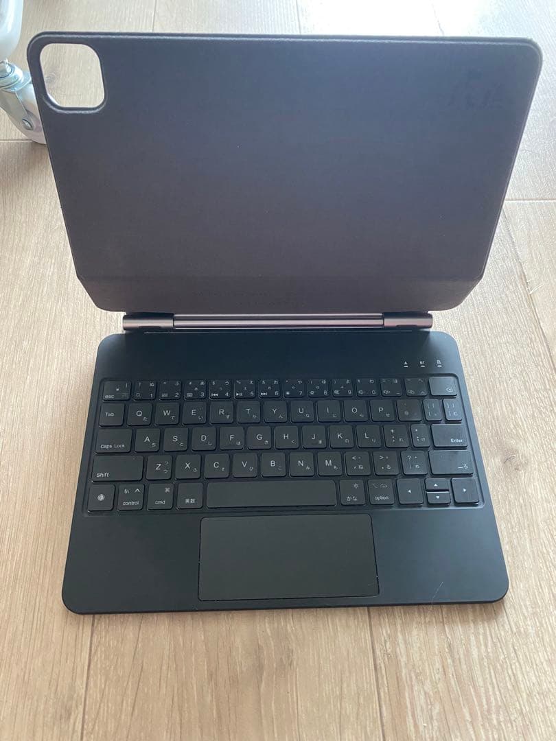 iPadair4 スペースグレイ型番A2316 キーボード、ペンと充電器つき