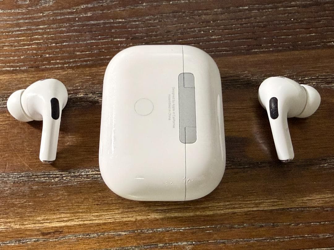 AirPods Pro 第2世代 Lightning ケース傷あり