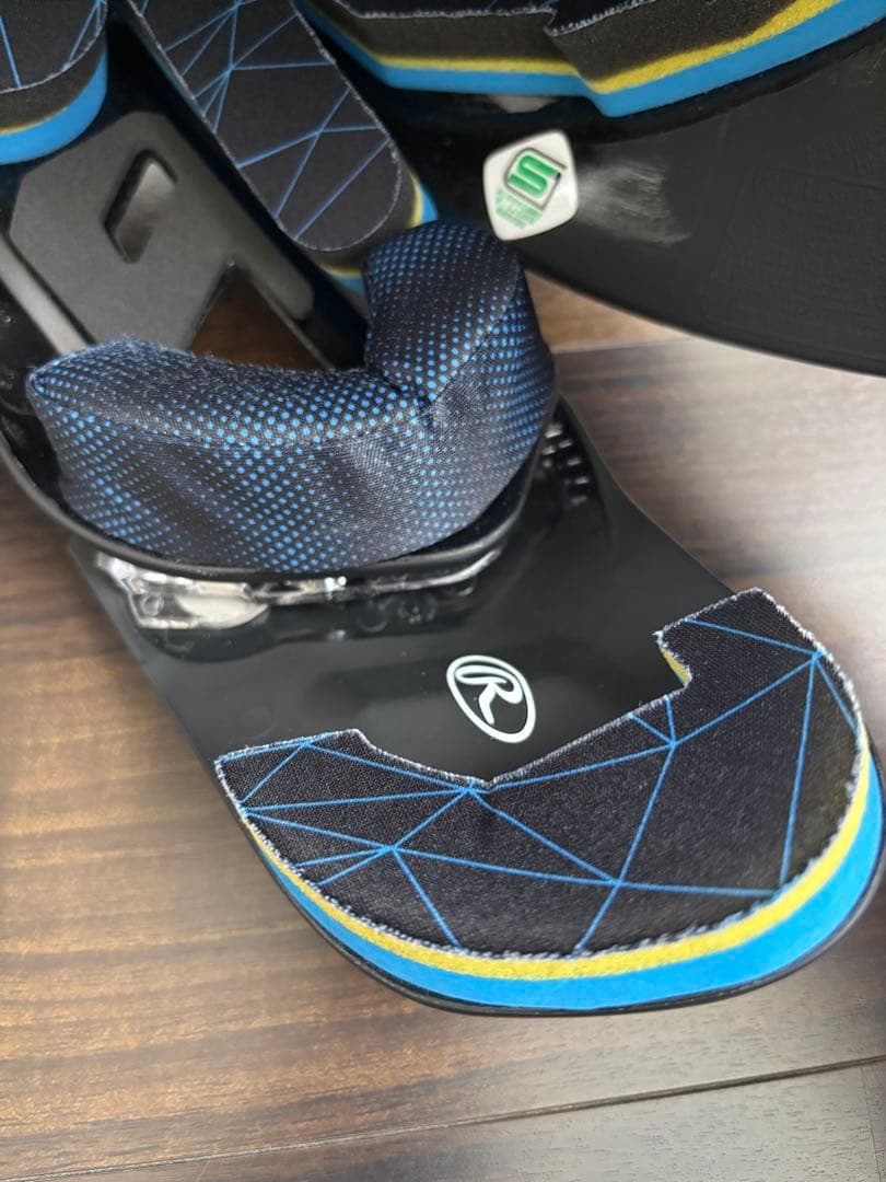 ローリングス　MACH 顎ガード付右打者用ヘルメット つや消しブラック