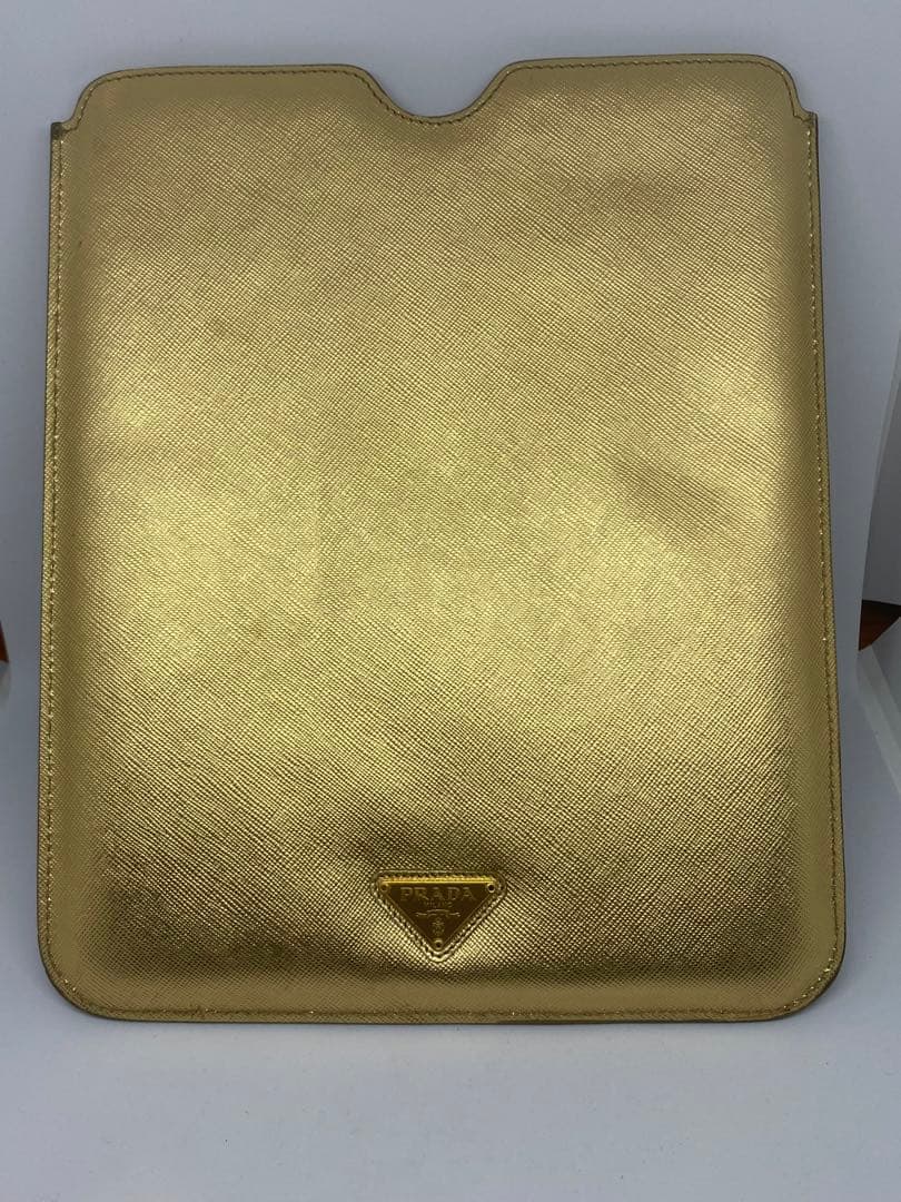 Prada プラダ　iPad ケース