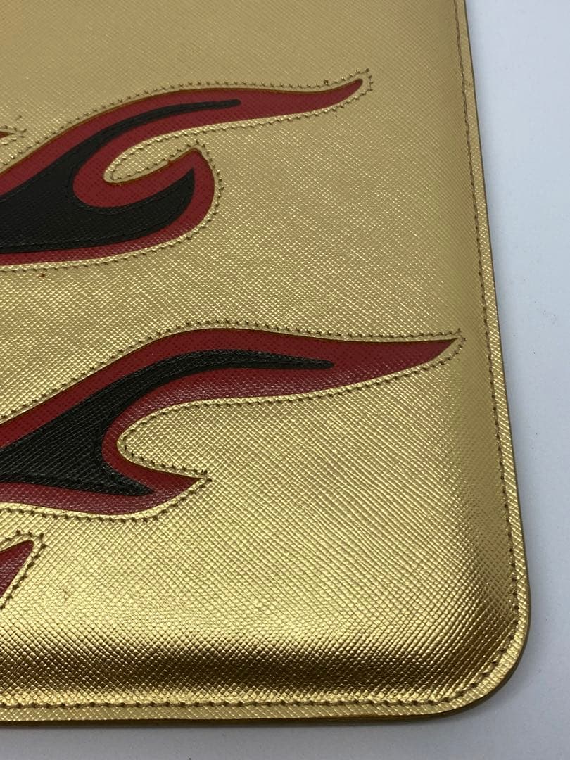 Prada プラダ　iPad ケース