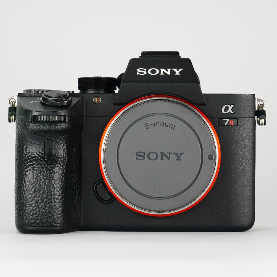 【レンズ未使用】 SONY α7RIII 4240万画素 α7IIIと差をつけろ