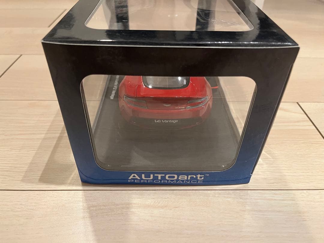 【kuni】AUTOart Aston Martin V12 Vantag