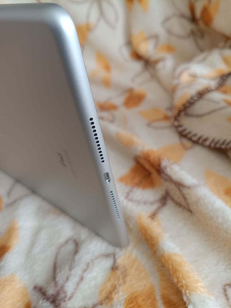 iPad本体 Apple iPad 8th Generation 32GB Wi-Fi