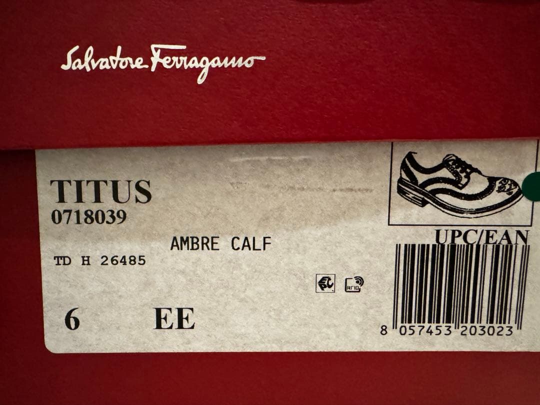 新品未使用 フェラガモ サイズ6 トラメッザ　TITUS
