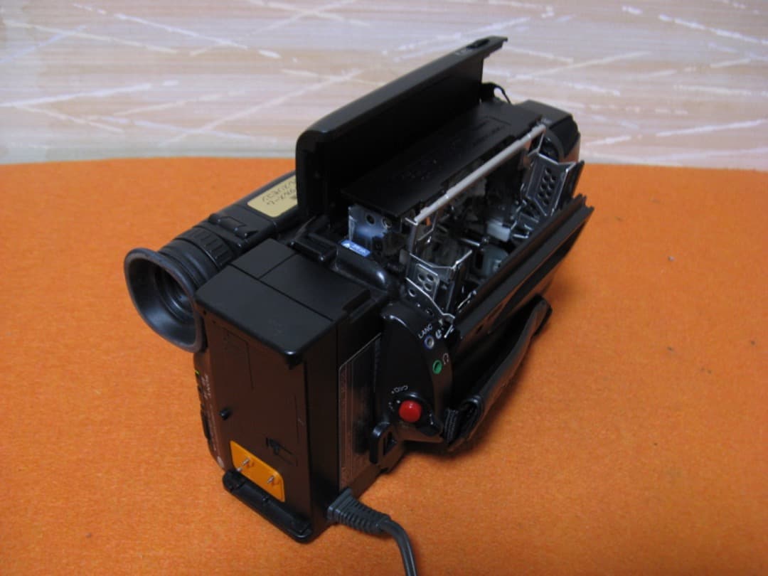 動作OK❗️☆SONYのHi8/8ミリビデオカメラ/CCD-TR850