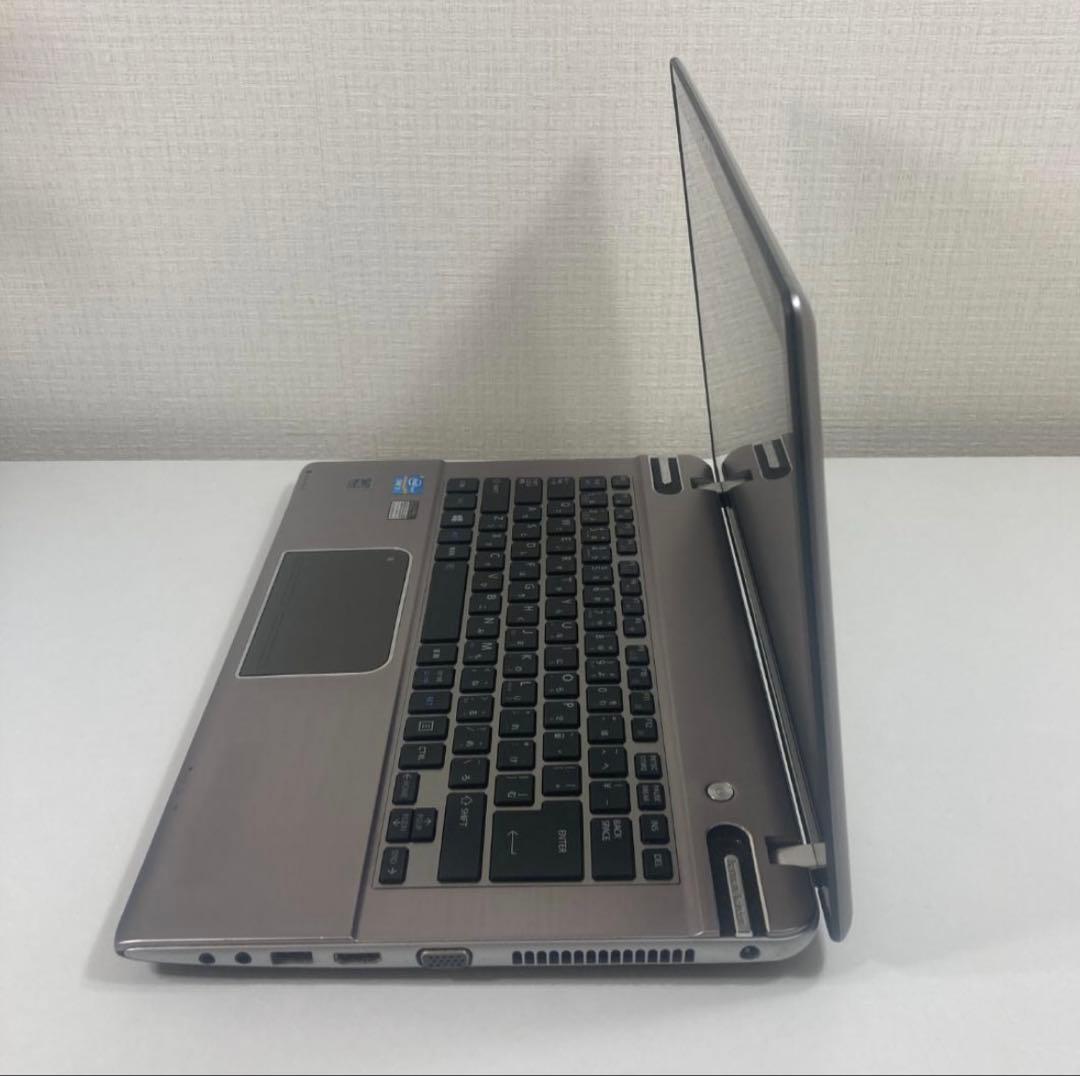 TOSHIBA dynabook Core i7 14インチ
