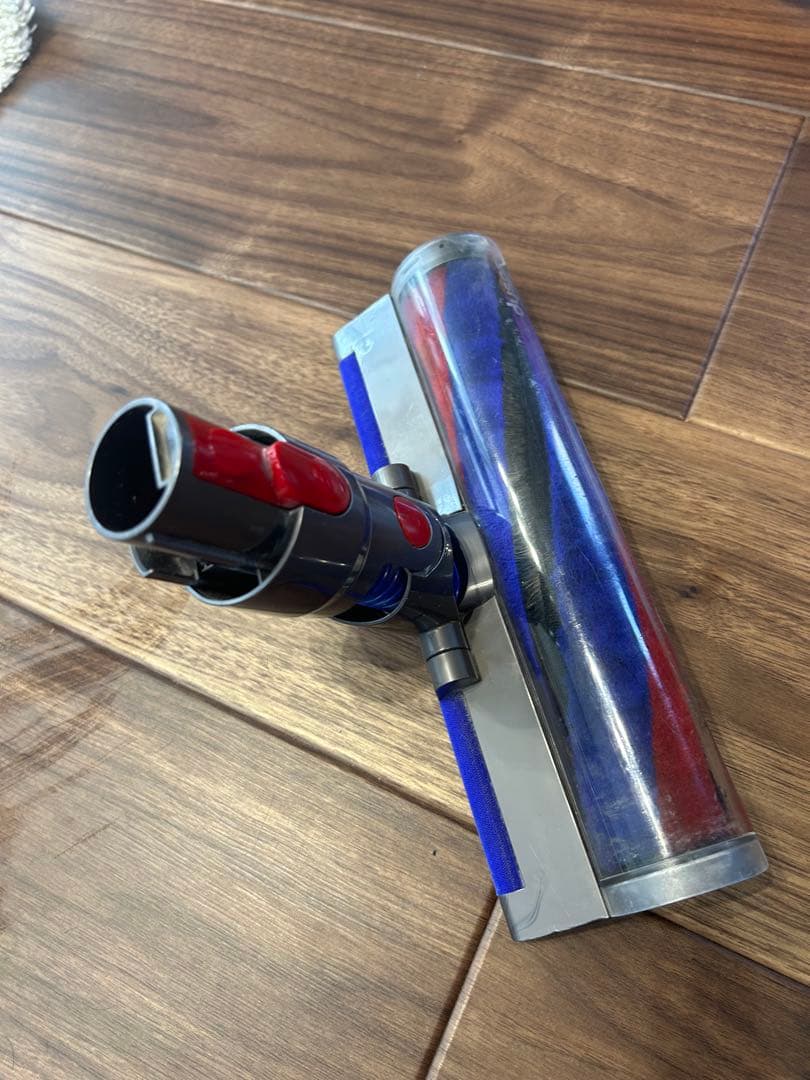 【超メルカリ市限定価格❗️】ダイソンv8slim fluffy 充電器　付属品多数