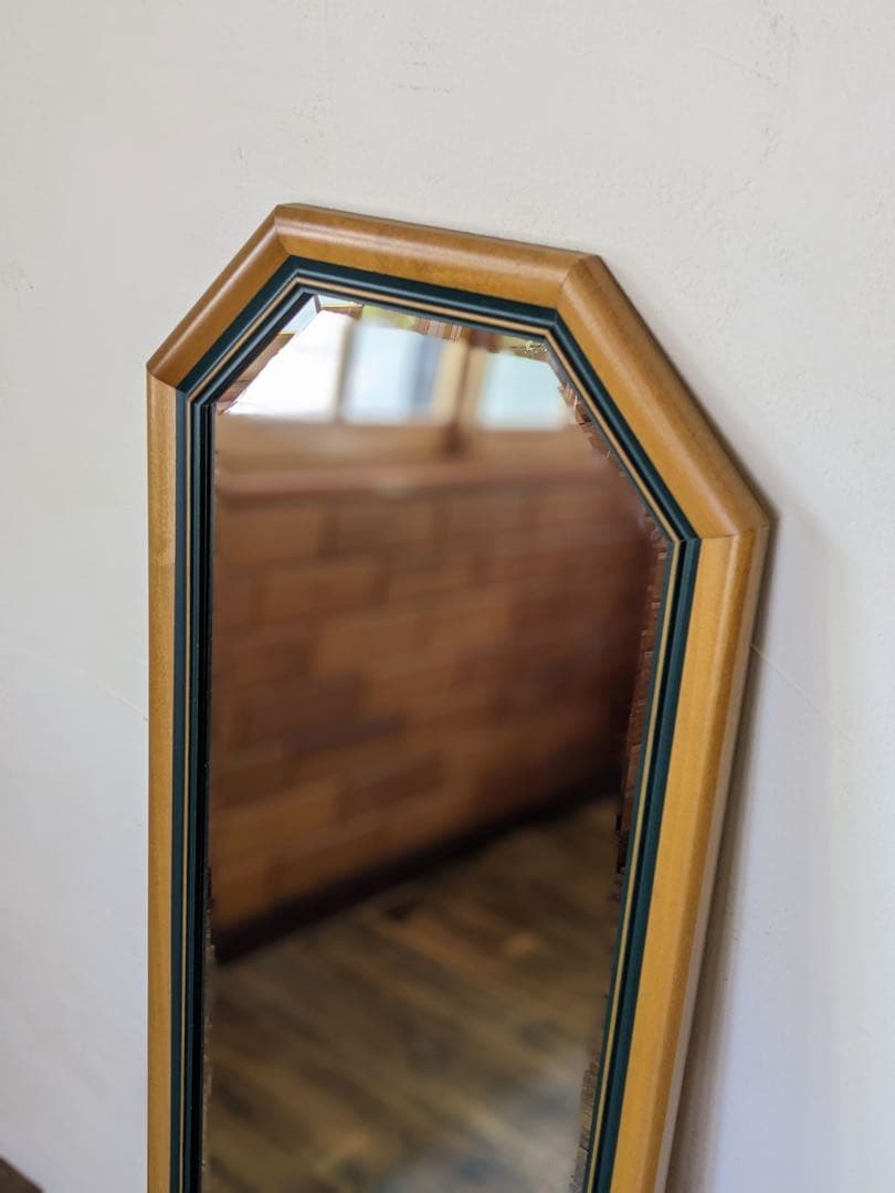 ツートーンのデザイン姿見　八角形　スタンドミラー