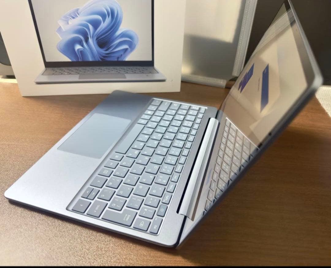 Windowsノート本体 Microsoft Surface Laptop Go 3 8GB 256G