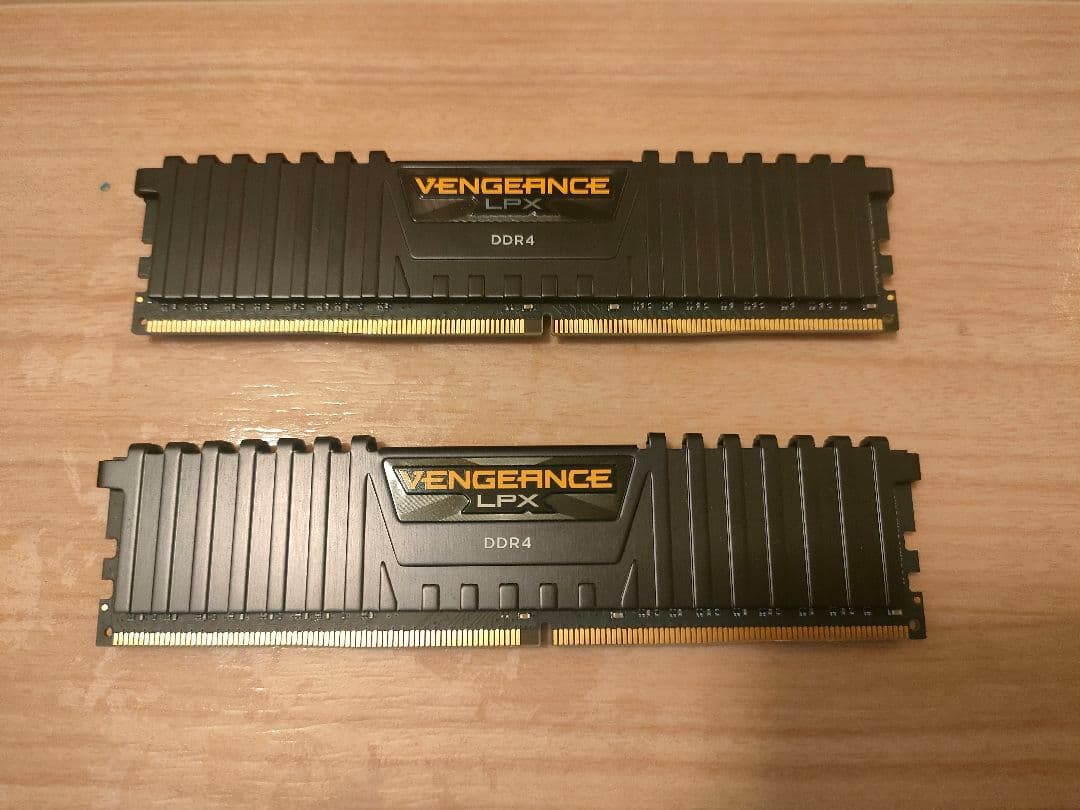 CORSAIR DDR4 32GB 3200MHz【動作未確認】