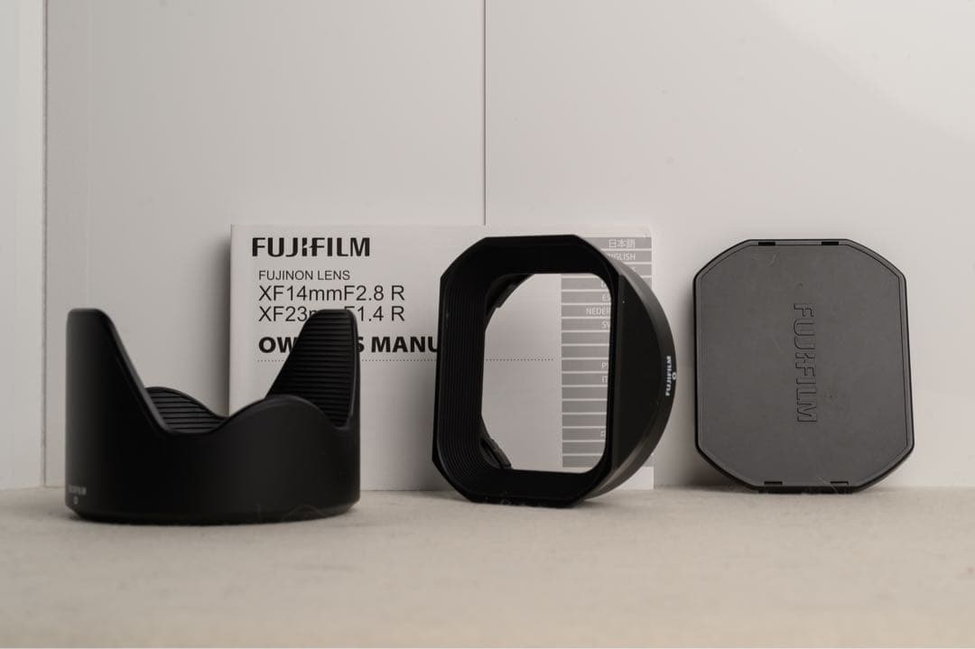 値↘︎FUJIFILM (富士フイルム）XF23mm F1.4 R 角フード付