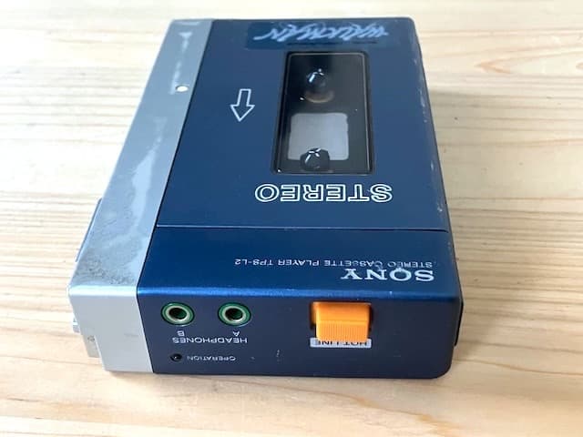 超希少品 高音質 整備済完全動作品 SONY TPS-L2 新品のヘッドホン付き