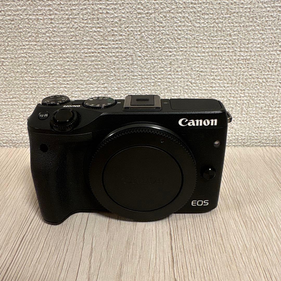 Canon EOSM3 ミラーレス一眼カメラ　キャノン　デジタルカメラ