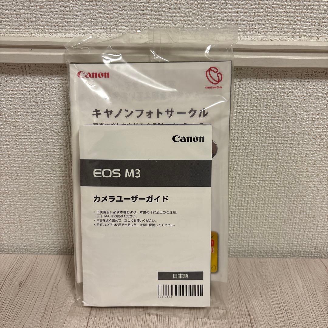 Canon EOSM3 ミラーレス一眼カメラ　キャノン　デジタルカメラ