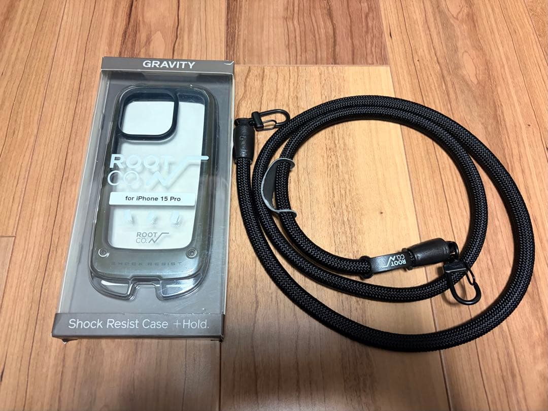 ROOT CO. iPhone 15 Pro用ケース　ストラップ付