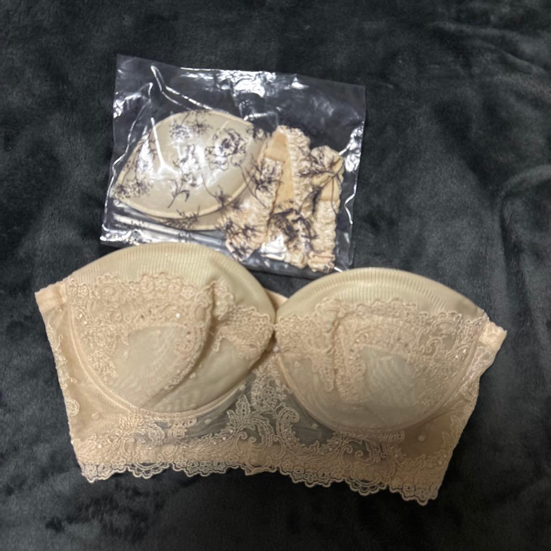 FOUR SIS&CO ブライダルインナー