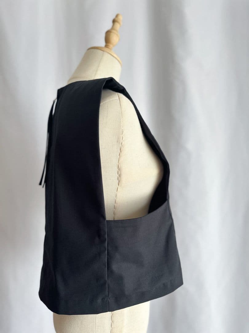 common vintage クロップドベスト