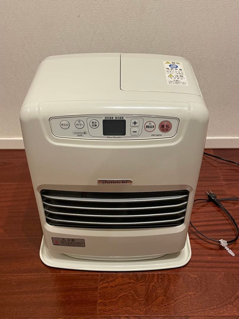 【❤️2年前に5回くらい使用❤️】FWY-32r18 石油ファンヒーターです‼️