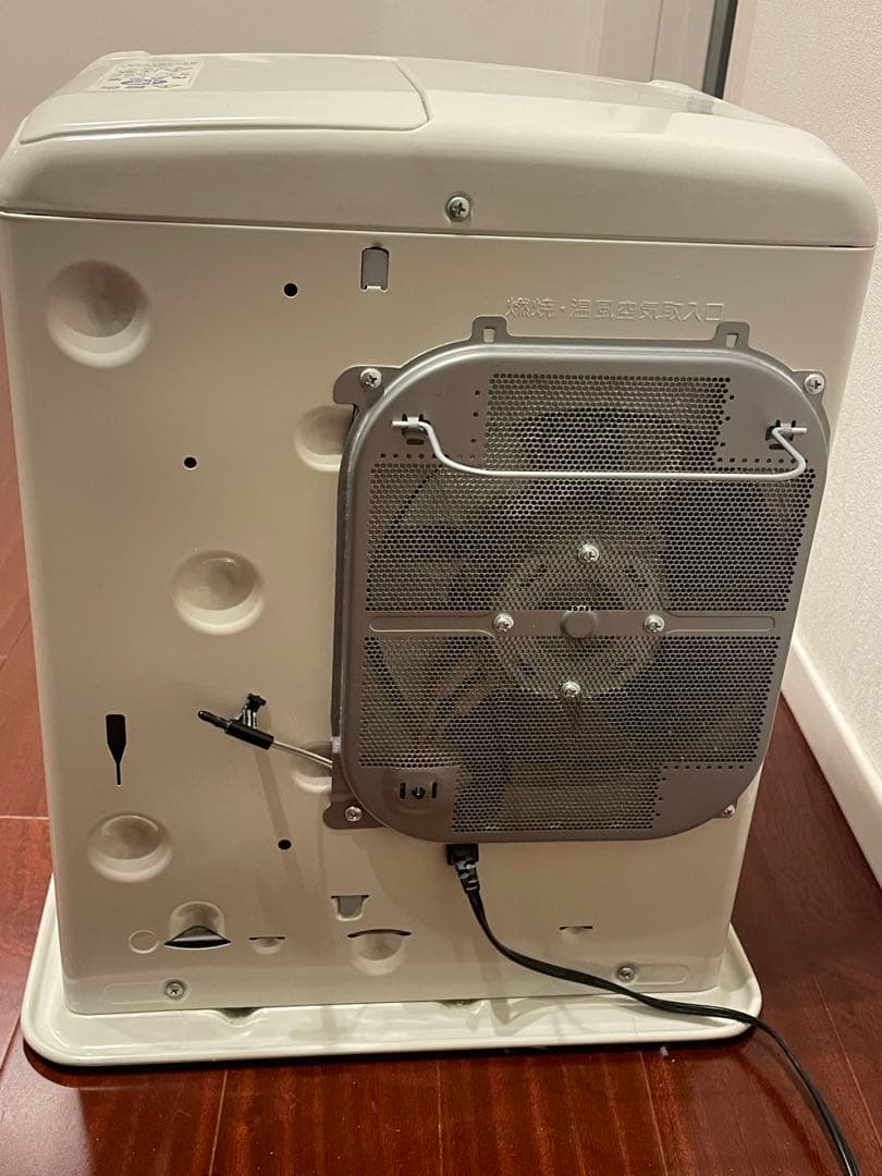 【❤️2年前に5回くらい使用❤️】FWY-32r18 石油ファンヒーターです‼️
