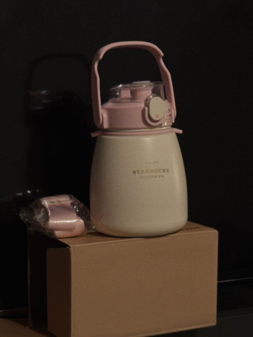 海外限定 スターバックス さくら2023ステンレスタンブラー 水筒 大容量