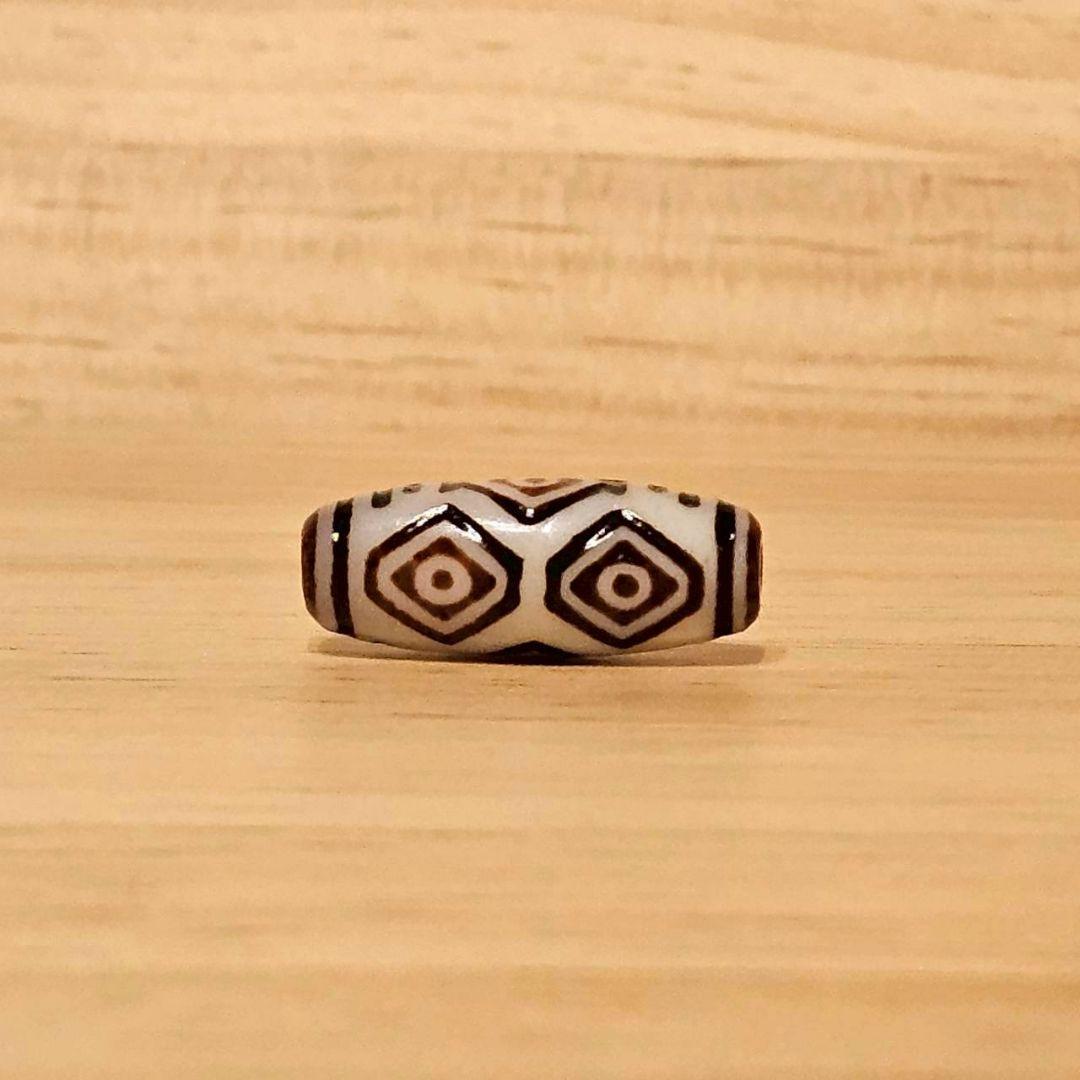 龍眼天珠 白玉髄龍眼 【極希少】