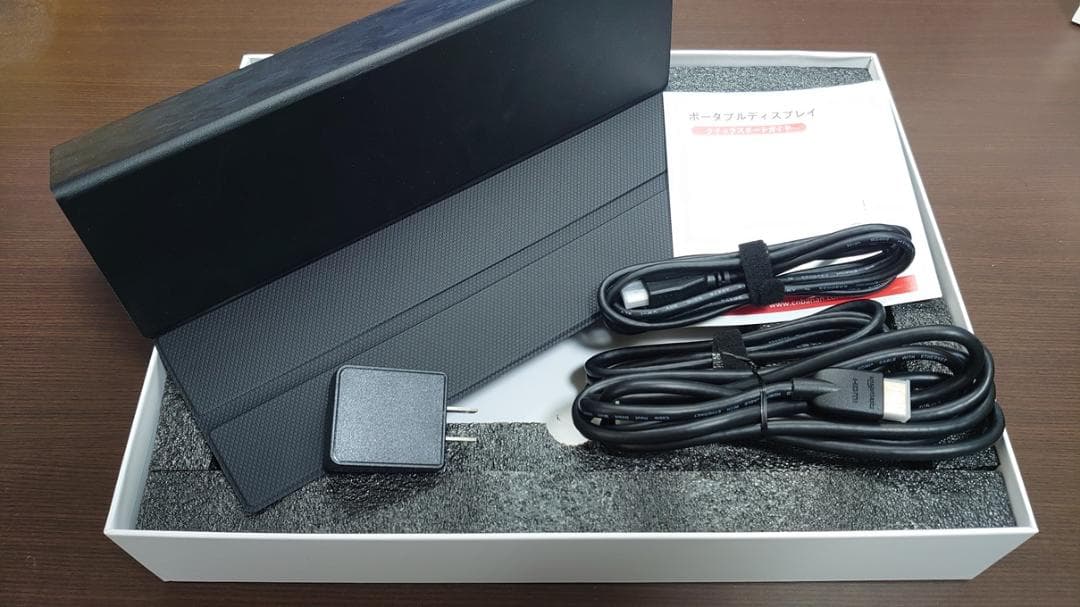 Perhonor 13.5インチ 2K解像度