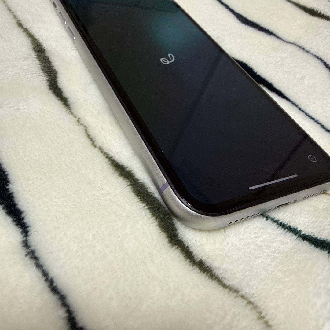 【Apple iPhone 11 パープル 本体】