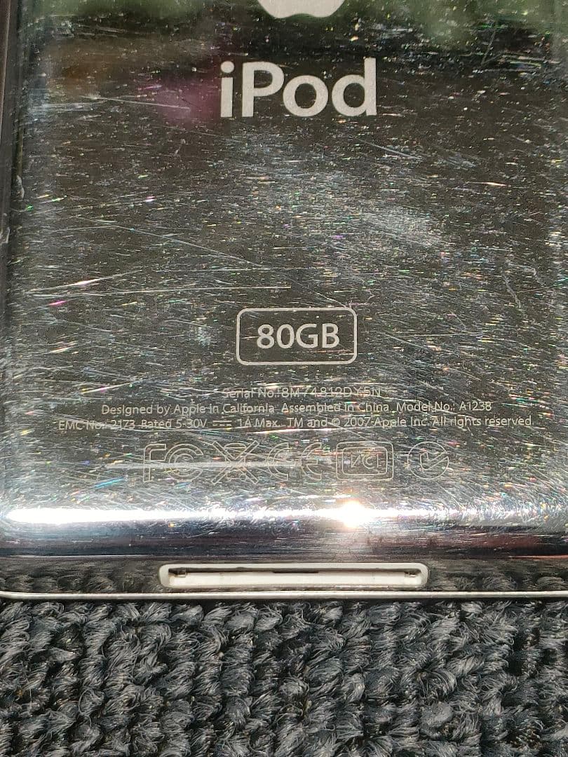 Apple iPod 80GB USBケーブル付き