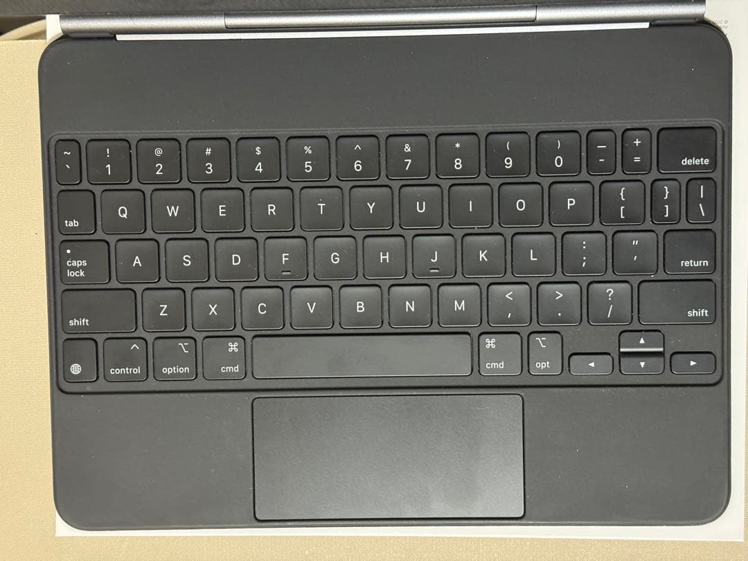 iPad 11インチ Magic Keyboard MXQU2LL/A US配列