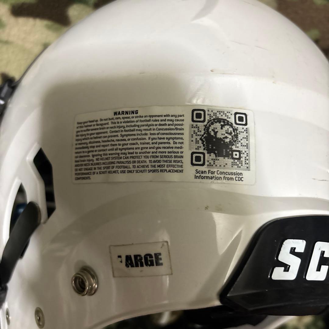 アメフトschutt YOUTH VENGEA NCE A3＋ サイズLARGE