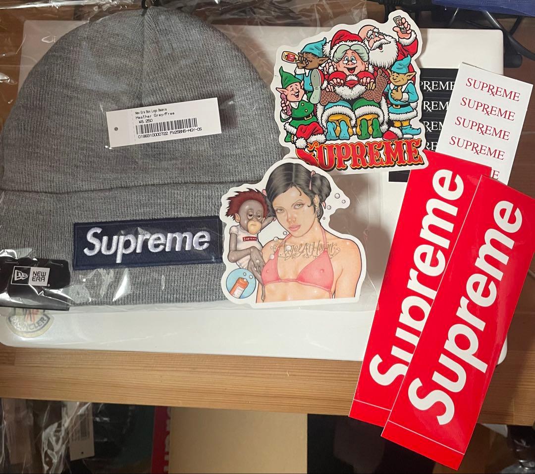 Supreme ビーニー ニット帽　25FW シュプリーム　ステッカー付き