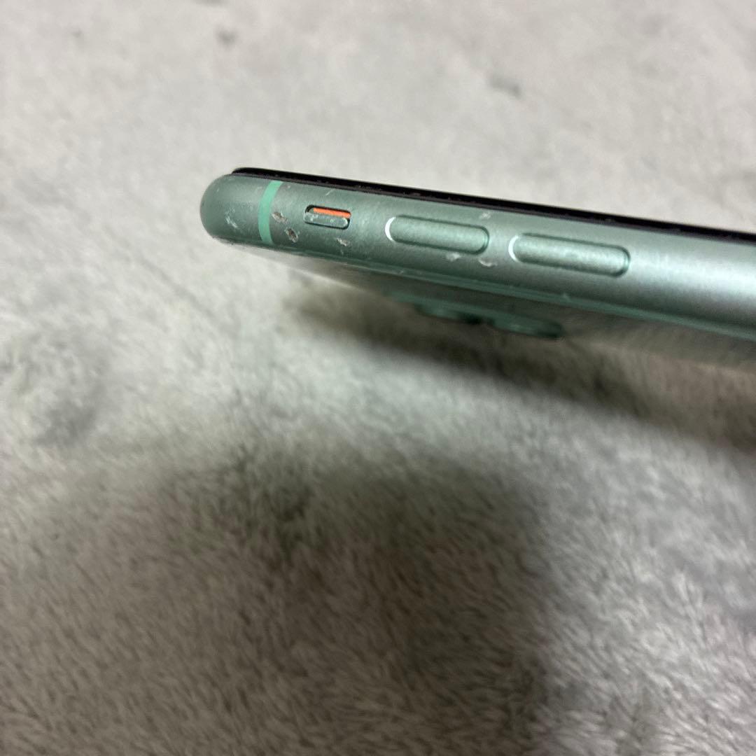 Apple iPhone 11　グリーン　本体