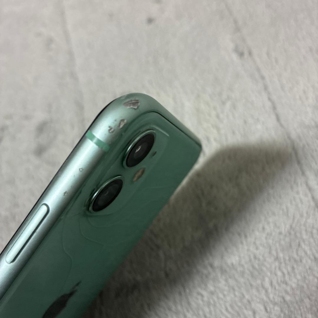 Apple iPhone 11　グリーン　本体