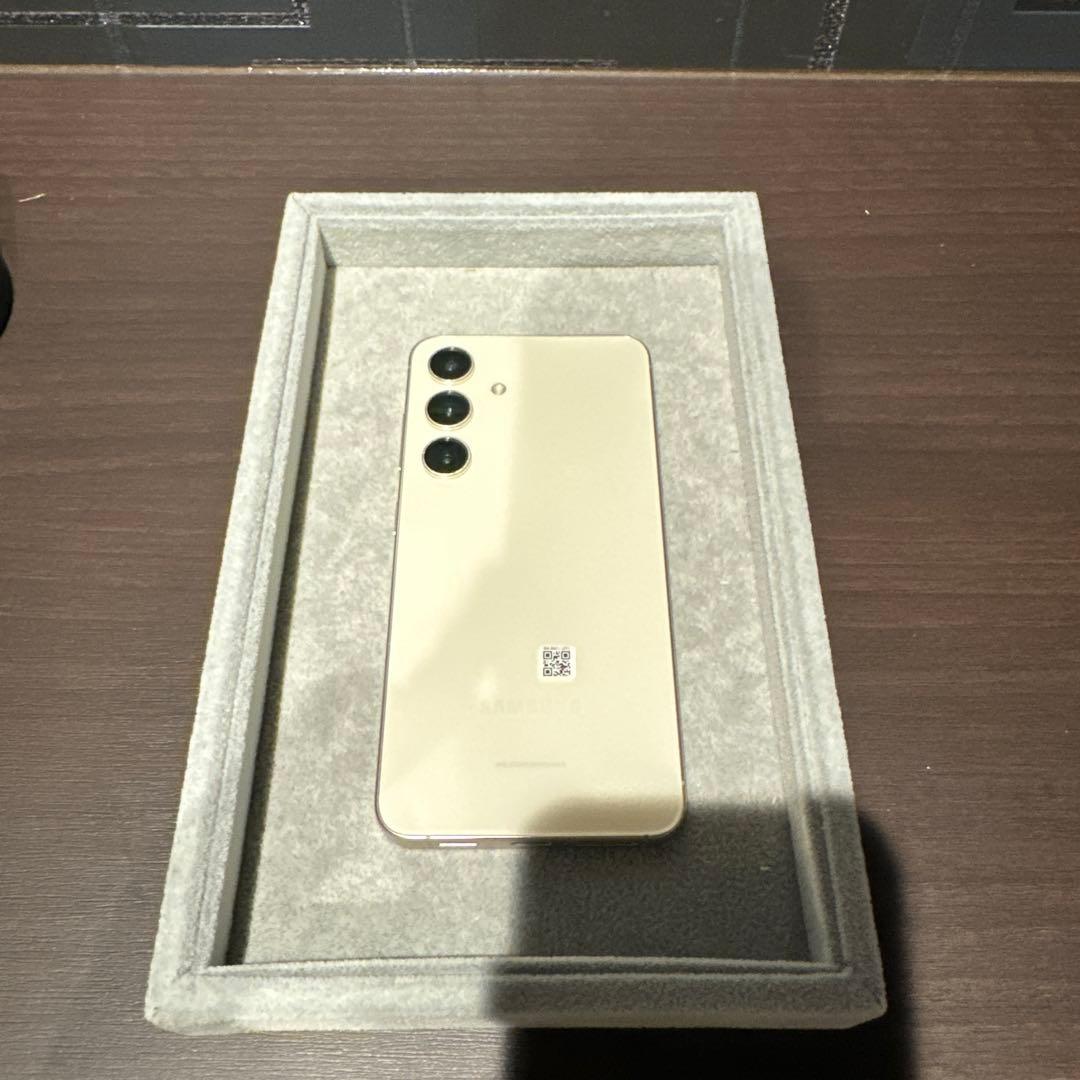 【美品】Galaxy S24 256GB アンバーイエロー