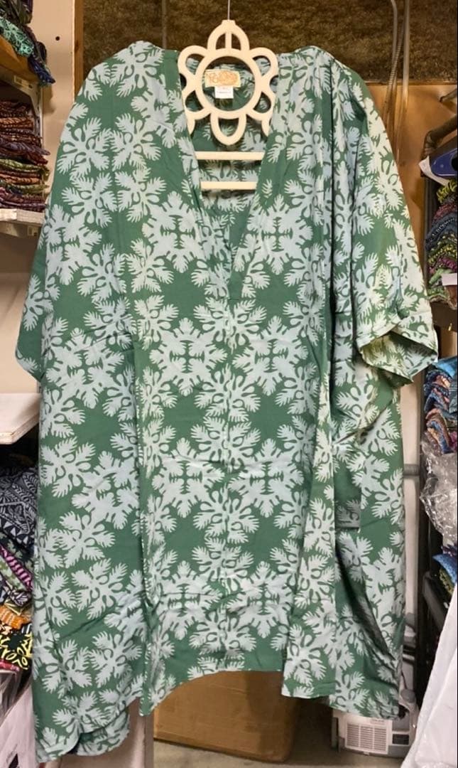 最終値下げ　極美品　NOANOAHAWAII キルト柄　ショートラジャ