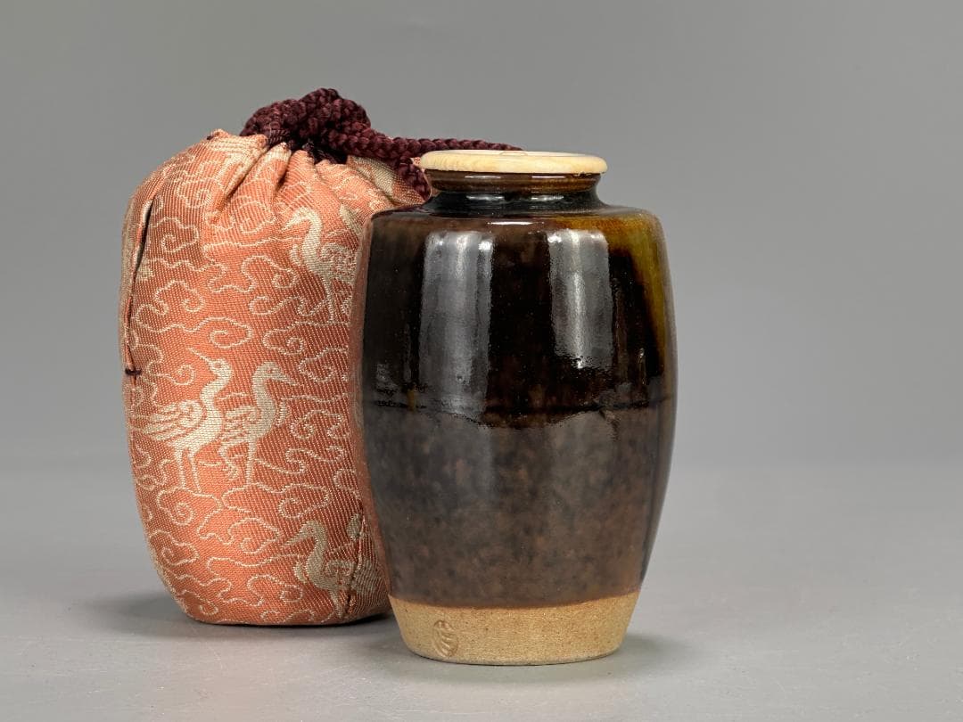 茶道具　茶入　在銘