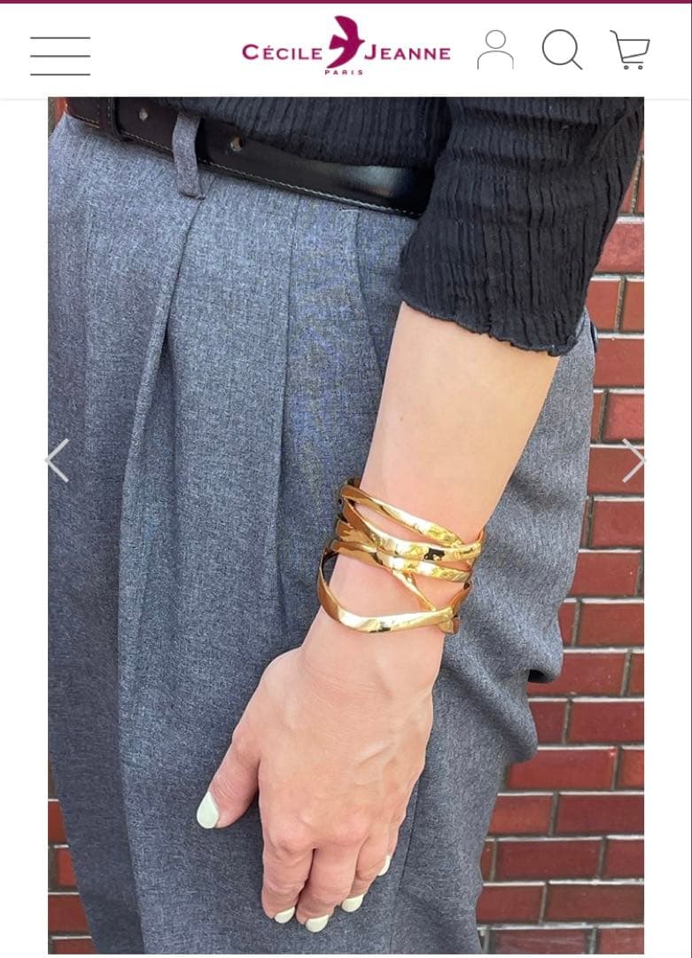 お値下げ　新品　セシルエジャンヌ　シーバングルゴールドM