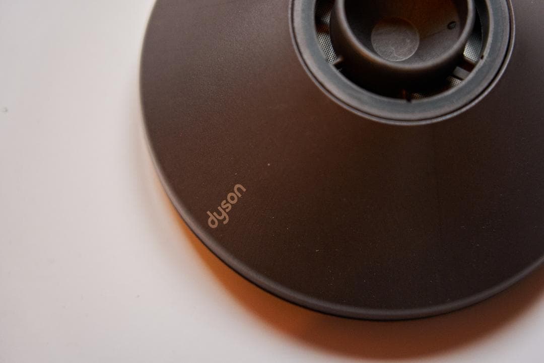 Dyson Supersonic Ionic ヘアドライヤー スタンド・付属品付