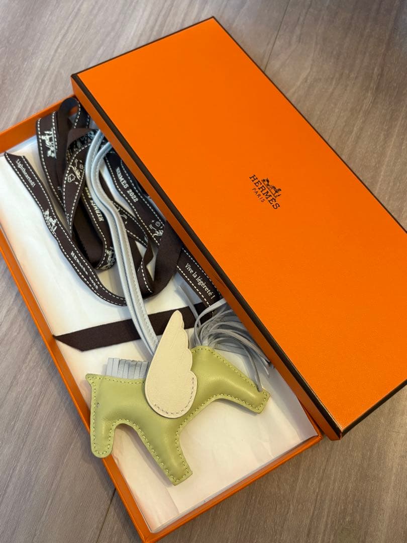 美品　Hermès ペガサス ロデオ　PMライトグリーン