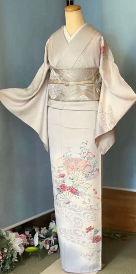 訪問着フルセット、扇面、流水、牡丹と四季の花　グラデーション　しつけ付き未使用品