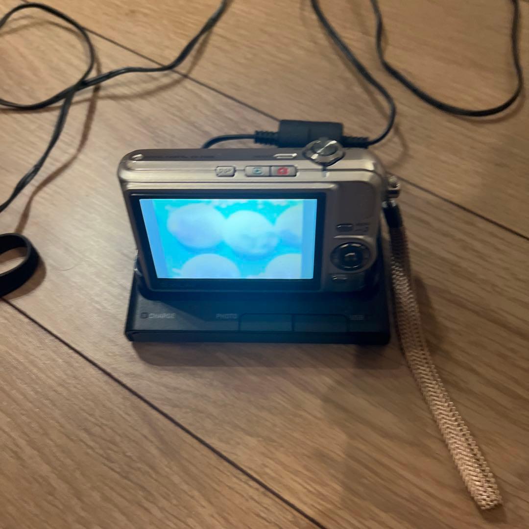 カシオ　コンパクトデジカメ　 EX-Z1000